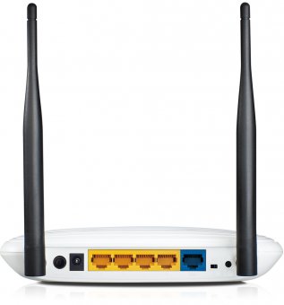 Задняя сторона маршрутизатора TP-Link WR841ND